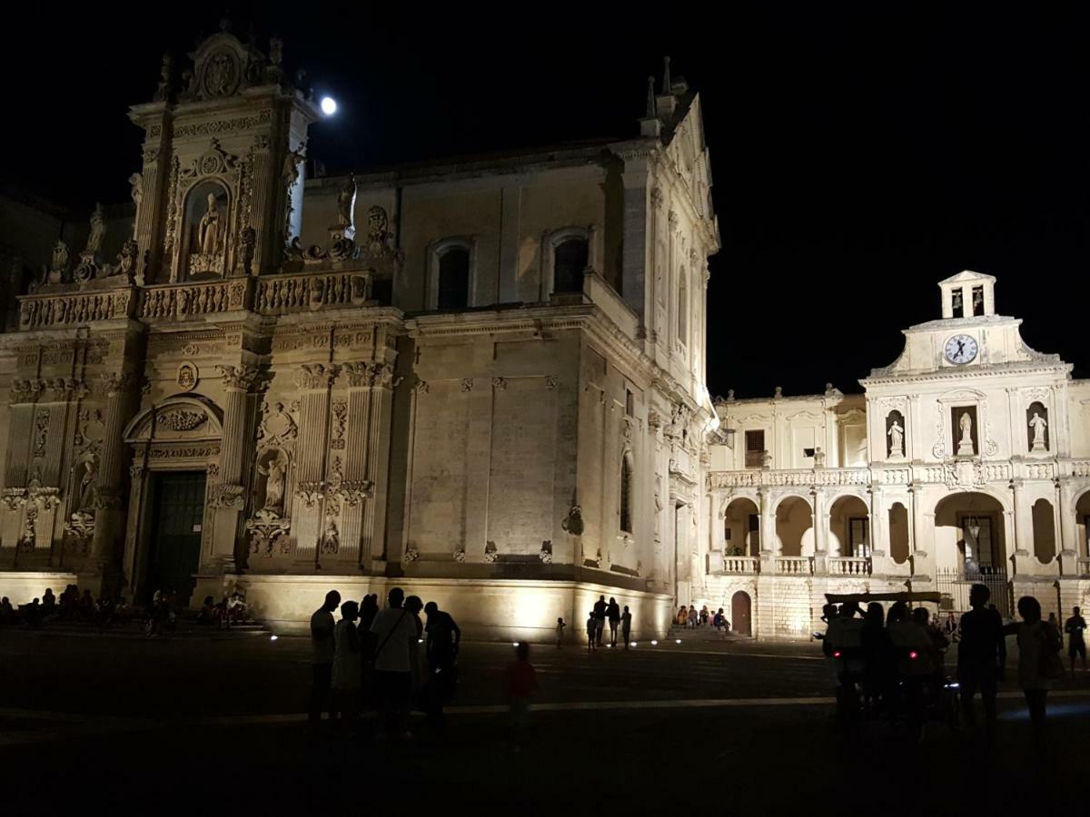Ferienwohnung Dimora Petra Lecce Exterior foto