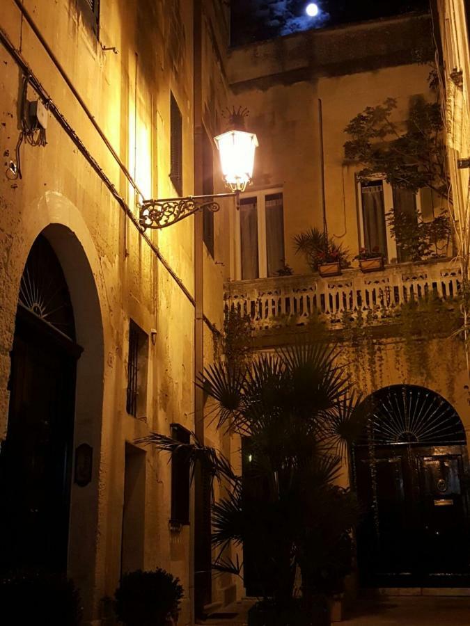 Ferienwohnung Dimora Petra Lecce Exterior foto